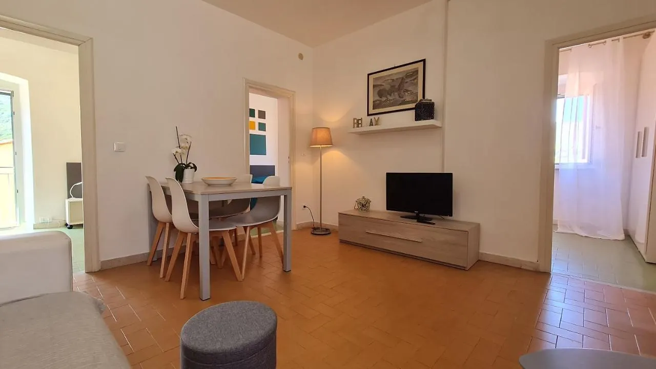 La Casa Di Delia Apartment Marciana Marina  Italy